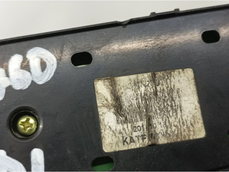 Recambio de mando elevalunas delantero izquierdo para kia optima concept referencia OEM IAM 935702T040  