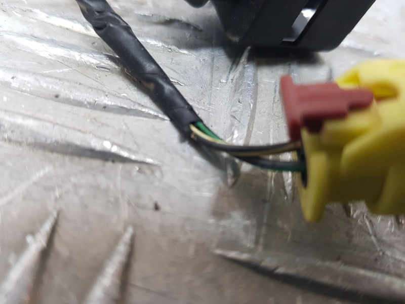 Recambio de retrovisor derecho para seat arona style edition referencia OEM IAM 6F1857508AC 2 CLAVIJA DE 2 Y 8 CABLES ELECTRICO