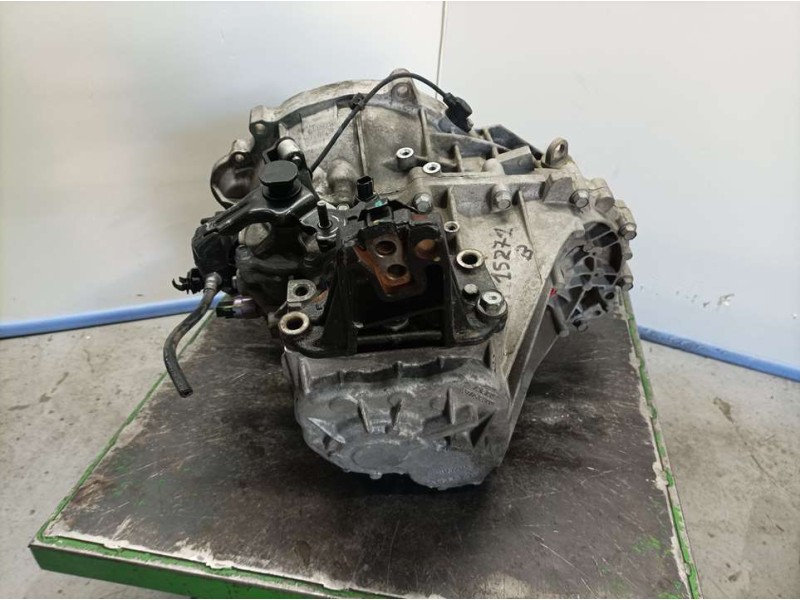 Recambio de caja cambios para hyundai i30 (gd) classic referencia OEM IAM WDJ6E 878917 6 VELOCIDADES