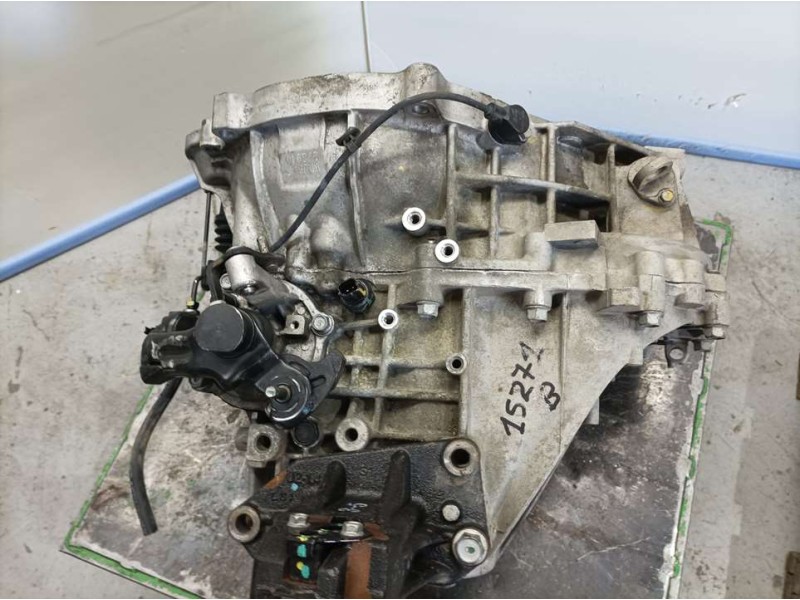 Recambio de caja cambios para hyundai i30 (gd) classic referencia OEM IAM WDJ6E 878917 6 VELOCIDADES