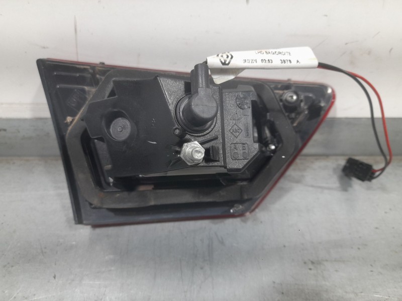 Recambio de piloto trasero derecho interior para renault clio iv (bh_) 1.5 dci 75 referencia OEM IAM 265505796R 02051799900010 M