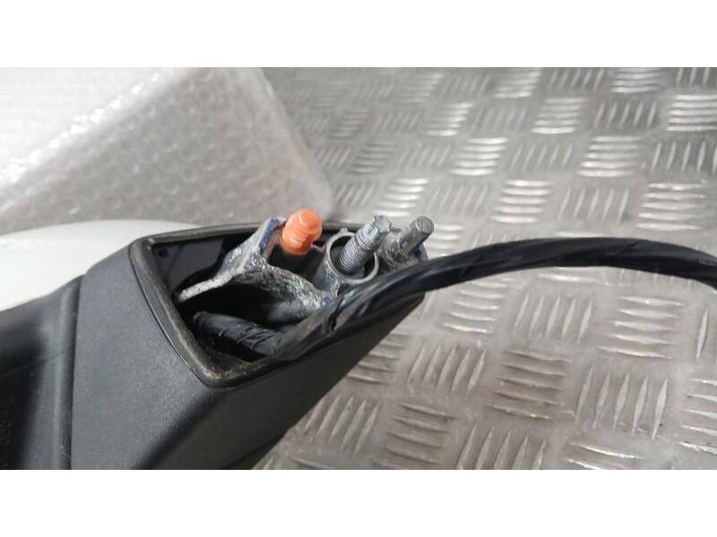 Recambio de retrovisor izquierdo para seat arona style edition referencia OEM IAM 6F1857507AC ELECTRICO 8 Y 2 CABLES 