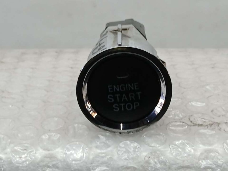 Recambio de boton start/stop para toyota corolla verso (r1) 2.2 d-4d luna referencia OEM IAM 15A710  