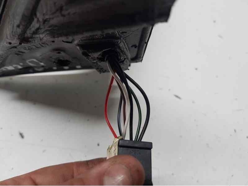 Recambio de retrovisor izquierdo para audi a6 berlina (4b2) 2.4 (121kw) referencia OEM IAM   ELECTRICO 7 CABLES