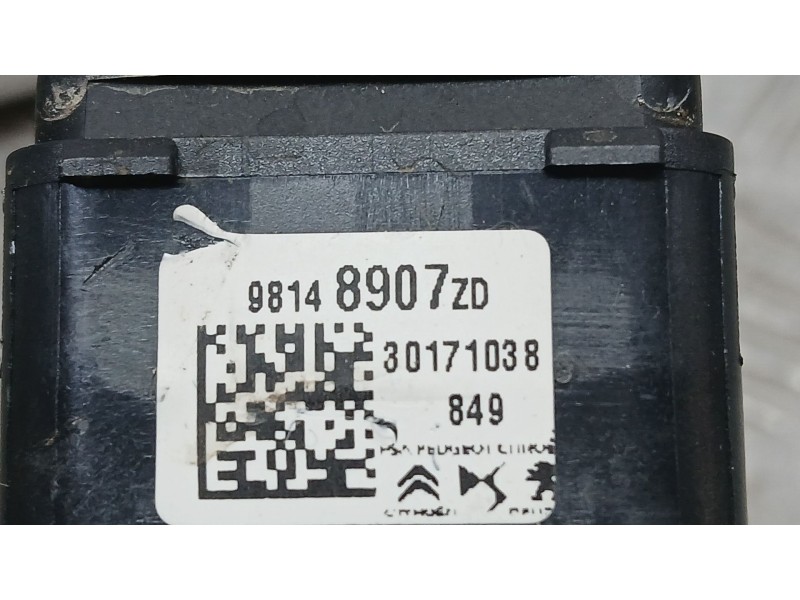 Recambio de mando elevalunas delantero izquierdo para citroën c3 iii (sx) 1.2 vti 82 referencia OEM IAM 98148907ZD  