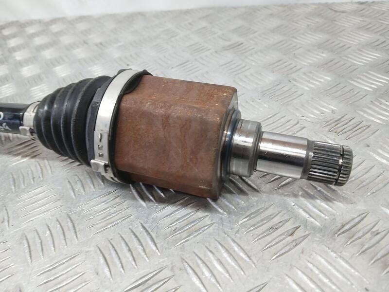 Recambio de transmision delantera izquierda para seat arona style edition referencia OEM IAM 2Q0407271BM  