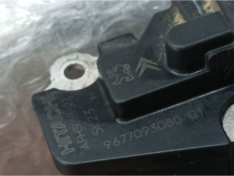 Recambio de caudalimetro para citroën ds3 design referencia OEM IAM 9677093080 AFH50M27 HITACHI