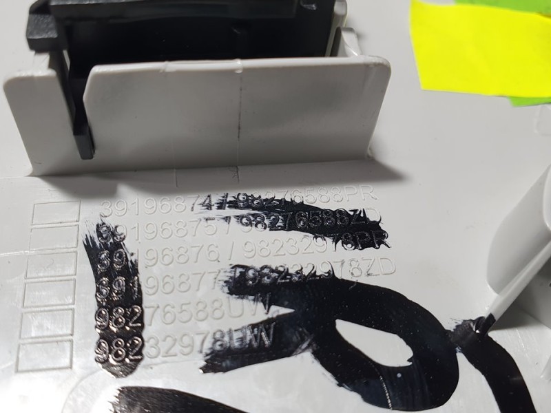 Recambio de luz interior para citroën c4 1.2 12v e-thp pure tech referencia OEM IAM 98276588  