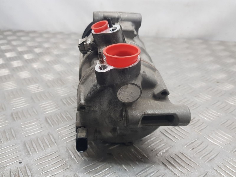 Recambio de compresor aire acondicionado para volkswagen polo v (6r1, 6c1) 1.2 tsi 16v referencia OEM IAM 5Q0816803  