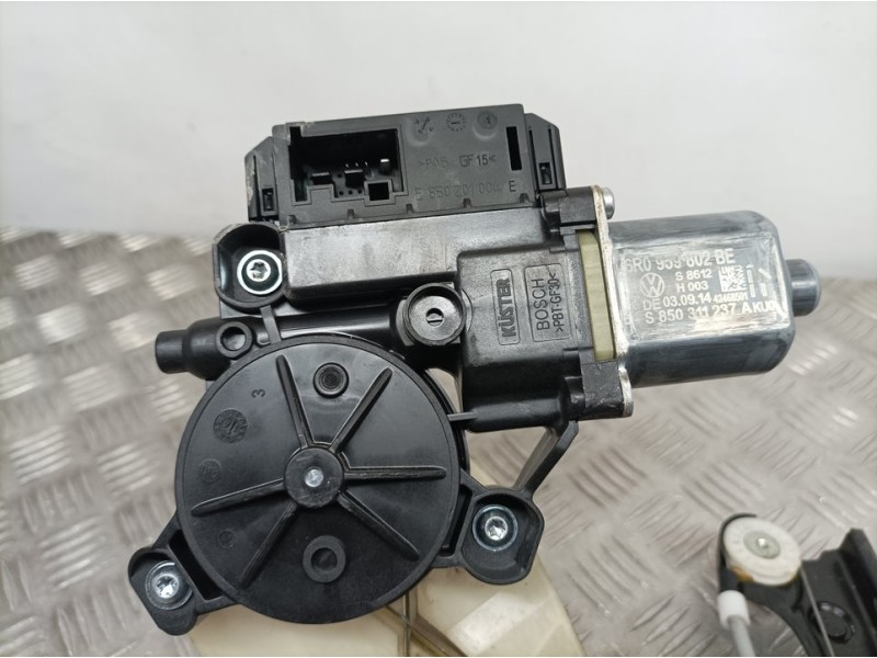 Recambio de elevalunas delantero derecho para volkswagen polo (6c1) comfortline bluemotion referencia OEM IAM 6R4837462L  ELECTR