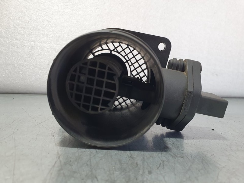 Recambio de caudalimetro para seat cordoba berlina (6l2) stella referencia OEM IAM 038906461B 0281002531 BOSCH