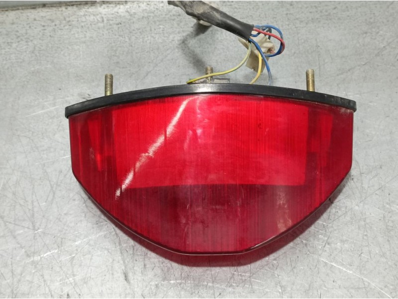 Recambio de piloto trasero central para aprilia rally 50 rally 50 lc cat referencia OEM IAM   