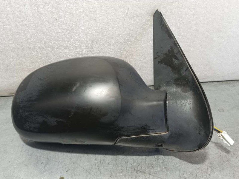 Recambio de retrovisor derecho para ssangyong korando 2.3 gasolina 105kw referencia OEM IAM   ELECTRICO 3 CABLES