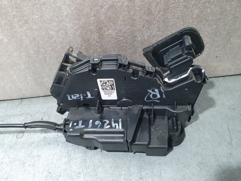 Recambio de cerradura puerta trasera izquierda para volkswagen tiguan advance bmt referencia OEM IAM 5NA839015E  7 PINES