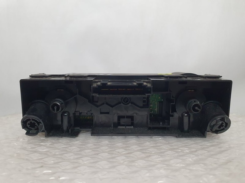Recambio de mando calefaccion / aire acondicionado para volkswagen polo (6c1) comfortline bluemotion referencia OEM IAM 6C082004