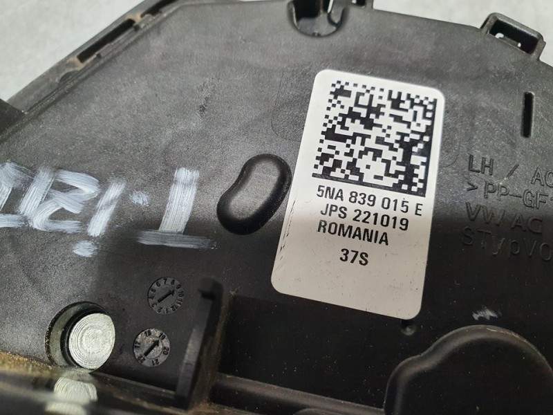 Recambio de cerradura puerta trasera izquierda para volkswagen tiguan advance bmt referencia OEM IAM 5NA839015E  7 PINES