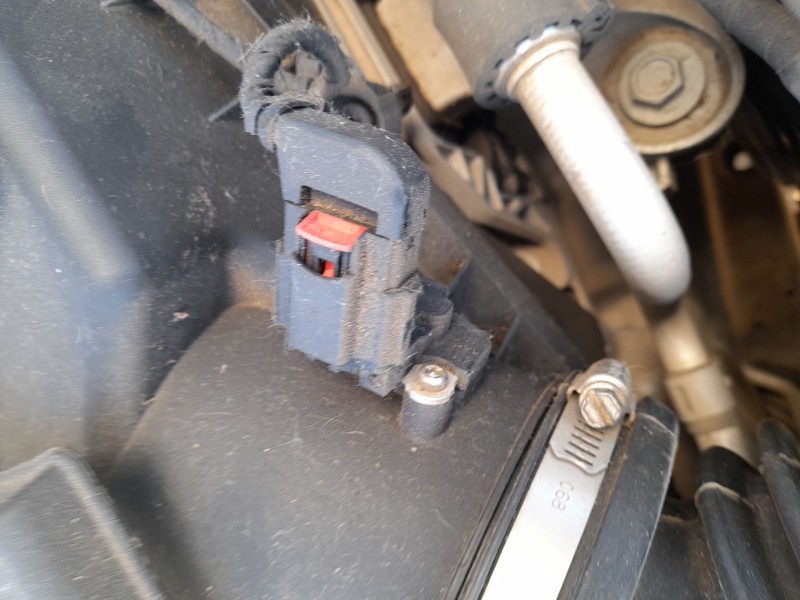 Recambio de caudalimetro para opel insignia b grand sport (z18) 1.5 (68) referencia OEM IAM 23366103  