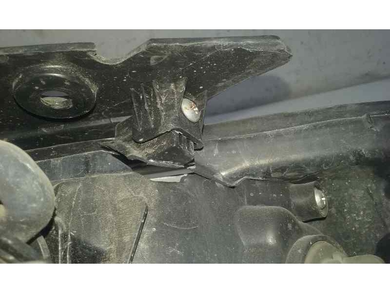 Recambio de faro derecho para hyundai santa fe (bm) 2.2 crdi comfort 4x4 referencia OEM IAM   TOCADO