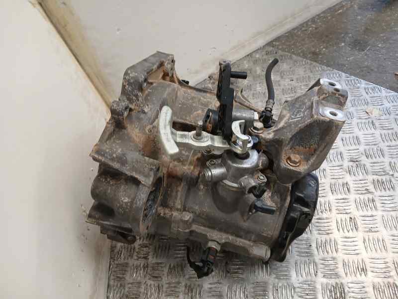 Recambio de caja cambios para volkswagen polo sport referencia OEM IAM SJD 253817 5VELOCIDADES