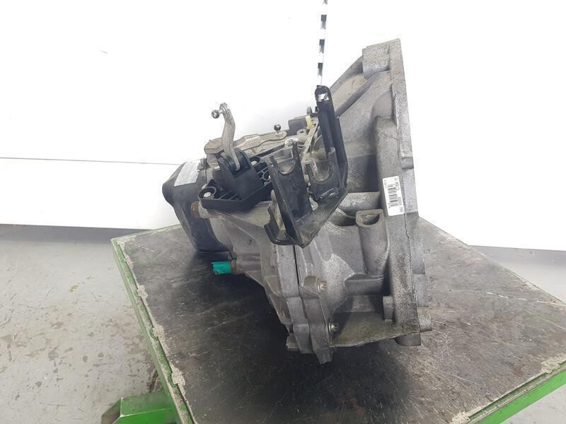 Recambio de caja cambios para nissan micra (k12e) acenta referencia OEM IAM JH3103 C754846 5VELOCIDADES