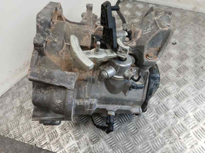 Recambio de caja cambios para volkswagen polo sport referencia OEM IAM SJD 253817 5VELOCIDADES