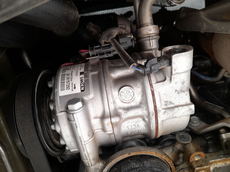 Recambio de compresor aire acondicionado para opel insignia b grand sport (z18) 1.5 (68) referencia OEM IAM 39157292 SANDEN 