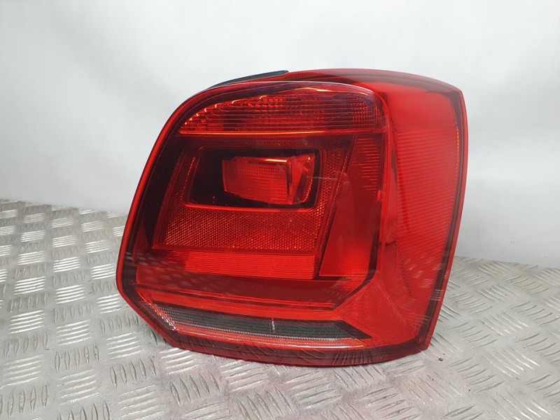 Recambio de piloto trasero derecho para volkswagen polo (6c1) comfortline bluemotion referencia OEM IAM 6C0945096F 287314108 