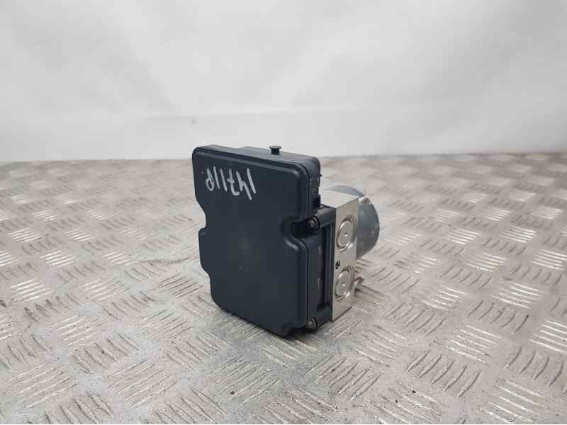 Recambio de abs para toyota avensis touring sports advance referencia OEM IAM 4454005150  