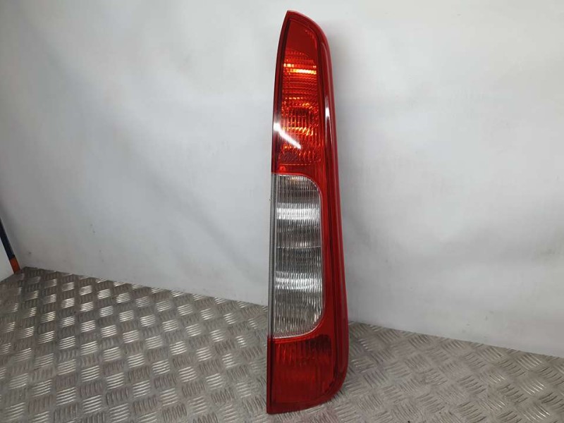 Recambio de piloto trasero derecho para ford focus c-max (cap) trend (d) referencia OEM IAM SIN REF  