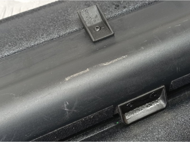 Recambio de bandeja trasera para toyota avensis touring sports advance referencia OEM IAM 6491005040C1  ROZADA