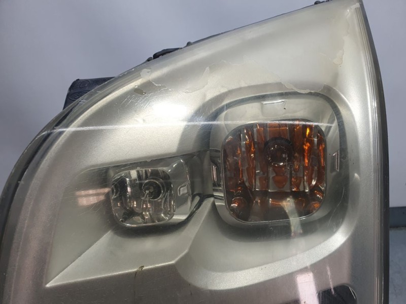 Recambio de faro izquierdo para ford transit new line (tt9) 82006 =>) ft 280 k kombi referencia OEM IAM 1684410  PULIR
