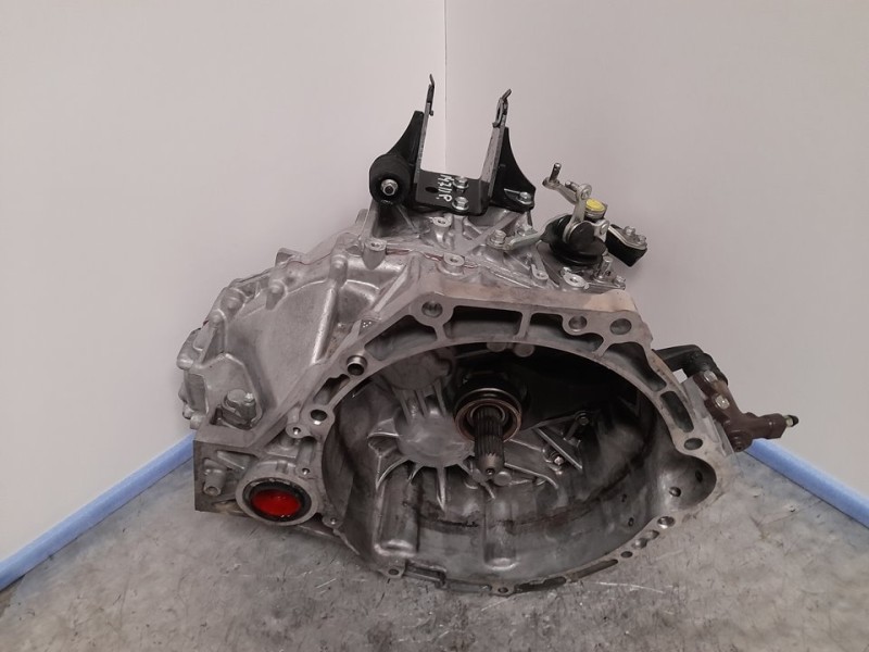 Recambio de caja cambios para toyota avensis touring sports advance referencia OEM IAM 3030064120 A6700373 6VELOCIDADES