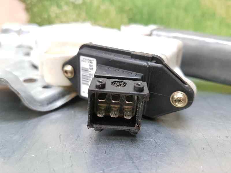 Recambio de elevalunas trasero derecho para toyota corolla (e12) 1.4 d-4d luna compact referencia OEM IAM  ELECTRICO 6 PINS