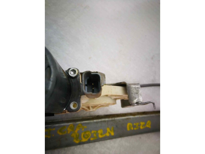 Recambio de elevalunas delantero izquierdo para nissan micra (k12e) 1.2 cat referencia OEM IAM 130822202  DOS PINS