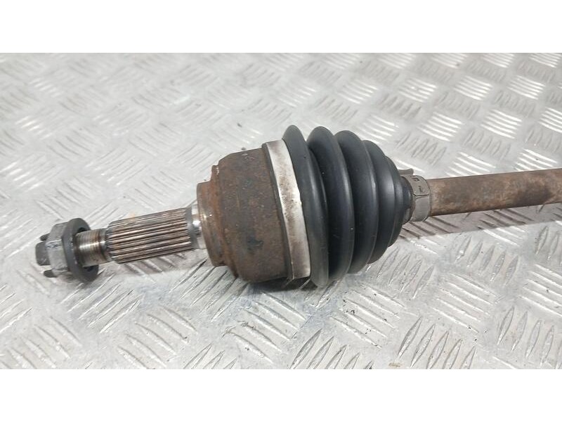 Recambio de transmision delantera izquierda para nissan micra (k12e) acenta referencia OEM IAM 39101AY100  