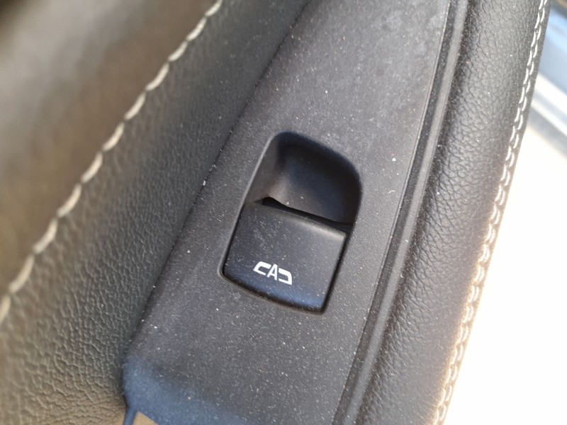 Recambio de mando elevalunas trasero izquierdo para opel insignia b grand sport (z18) 1.5 (68) referencia OEM IAM YR004052YX  