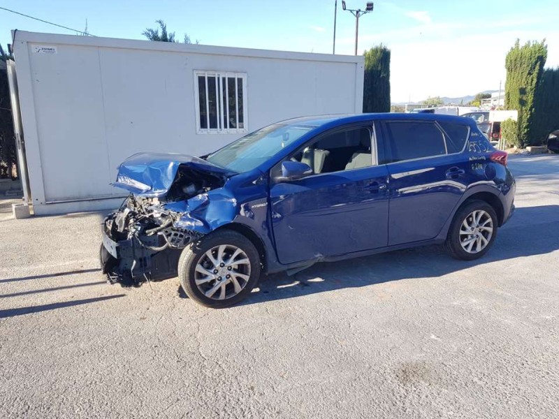 toyota auris del año 2018