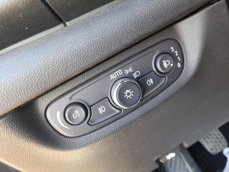 Recambio de mando luces para opel insignia b grand sport (z18) 1.5 (68) referencia OEM IAM 84215921  