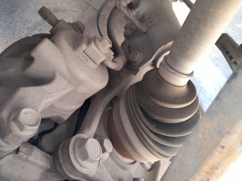 Recambio de mangueta delantera derecha para opel insignia b grand sport (z18) 1.5 (68) referencia OEM IAM YR00054880  