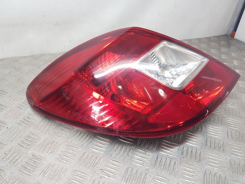 Recambio de piloto trasero izquierdo para opel corsa d (s07) 1.3 cdti (l08, l68) referencia OEM IAM 93190950  