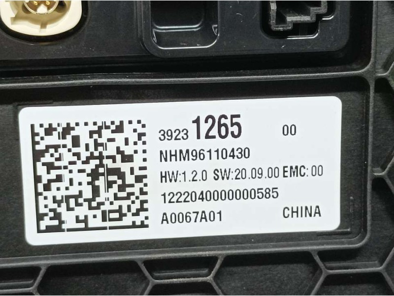 Recambio de sistema navegacion gps para opel corsa f edition referencia OEM IAM 39231265 96110430 