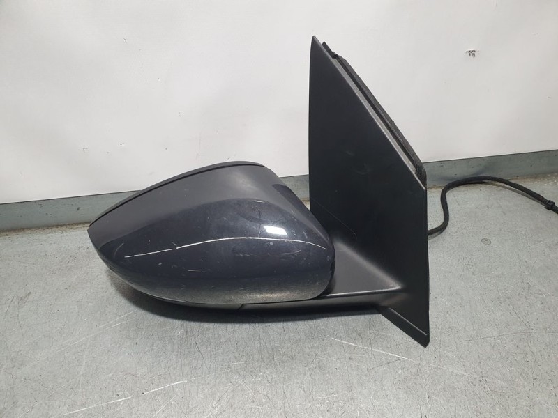 Recambio de retrovisor derecho para volkswagen polo (6c1) trendline referencia OEM IAM 6C1502C17F  ELECTRICO 6 PINS