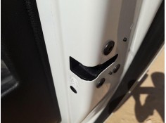 CERRADURA PUERTA TRASERA DERECHA 9826110980 