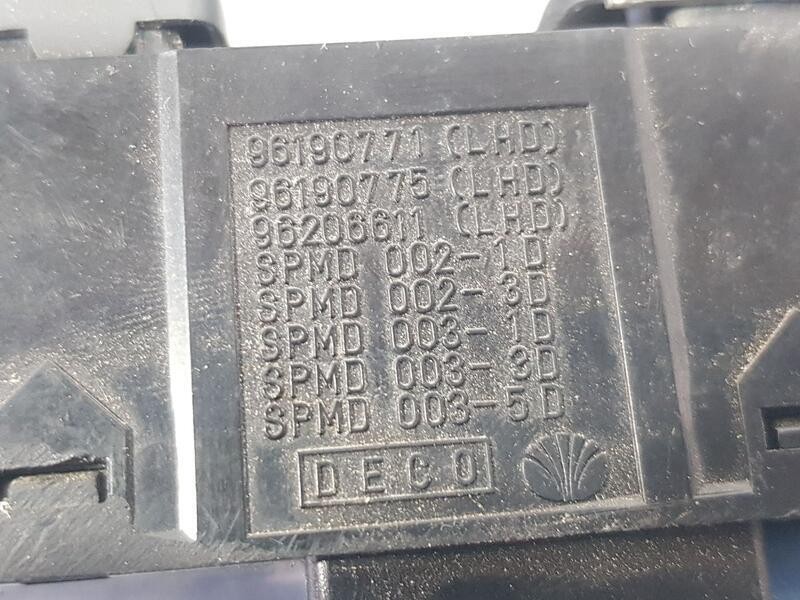 Recambio de mando elevalunas delantero izquierdo para chevrolet tacuma sx referencia OEM IAM 96190771  