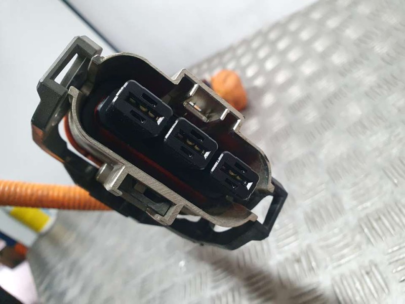 Recambio de modulo electronico para hyundai ioniq klass hybrid referencia OEM IAM 91895G2500  CABLE ALTO VOLTAJE