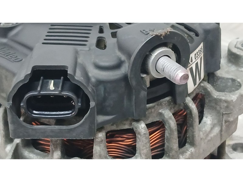 Recambio de alternador para hyundai i20 ii (gb, ib) 1.2 referencia OEM IAM 3730003355 VALEO 2622650
