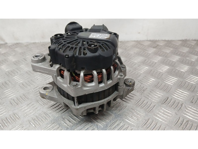 Recambio de alternador para hyundai i20 ii (gb, ib) 1.2 referencia OEM IAM 3730003355 VALEO 2622650