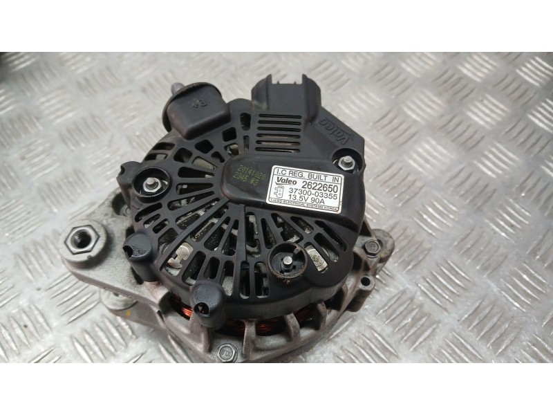 Recambio de alternador para hyundai i20 ii (gb, ib) 1.2 referencia OEM IAM 3730003355 VALEO 2622650