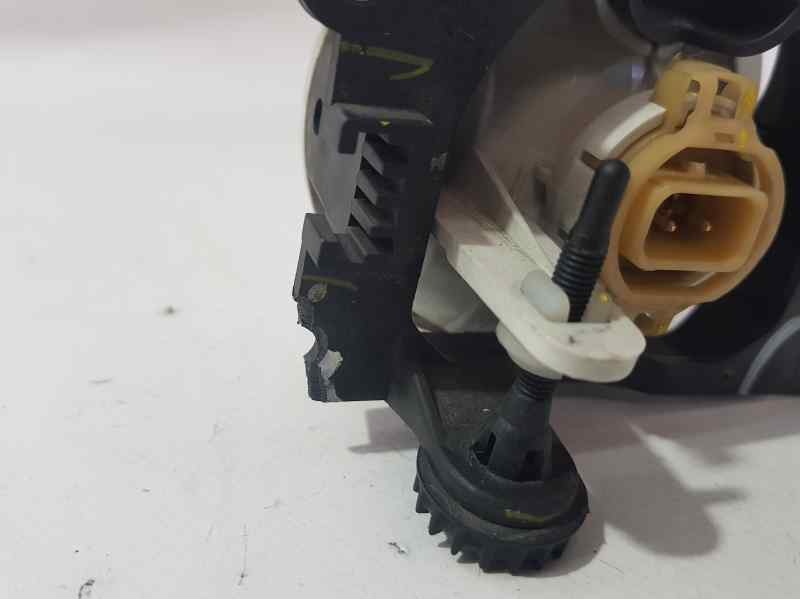 Recambio de faro antiniebla izquierdo para citroën c3 feel referencia OEM IAM 9685425280  1 PATA ROTA