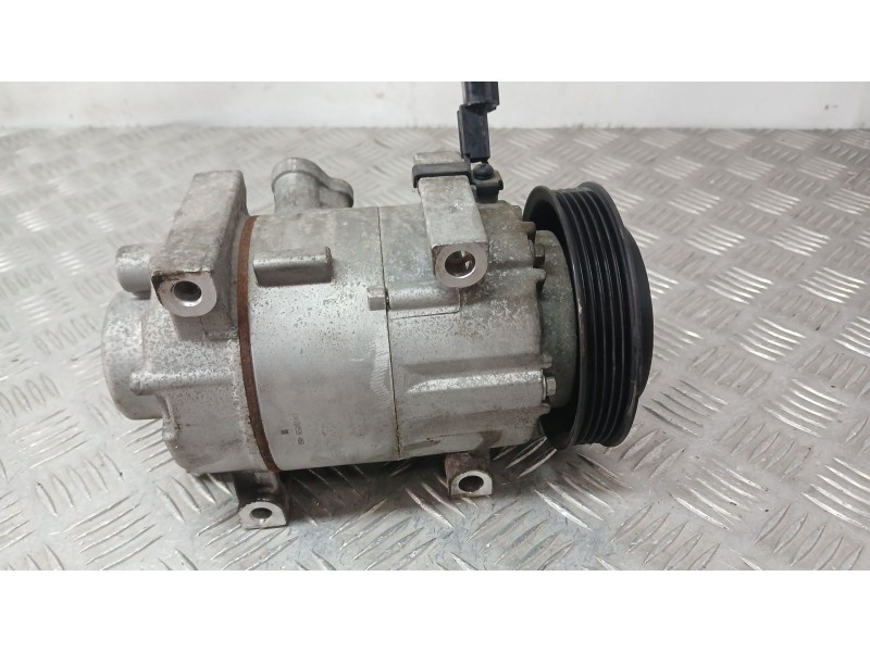 Recambio de compresor aire acondicionado para hyundai i20 ii (gb, ib) 1.2 referencia OEM IAM 97701C8000 HVCC F500ALEAA04